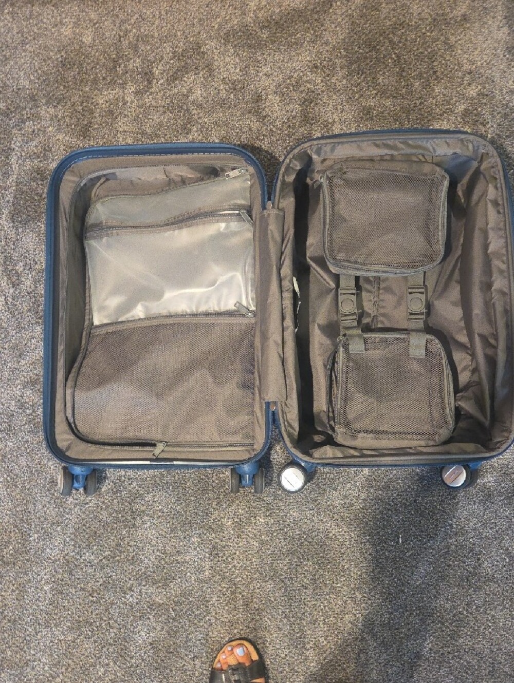 Samsonite Suitcase Set - Picture 6 of 6